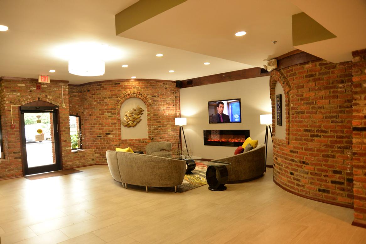 Best Western Governor's Inn - 