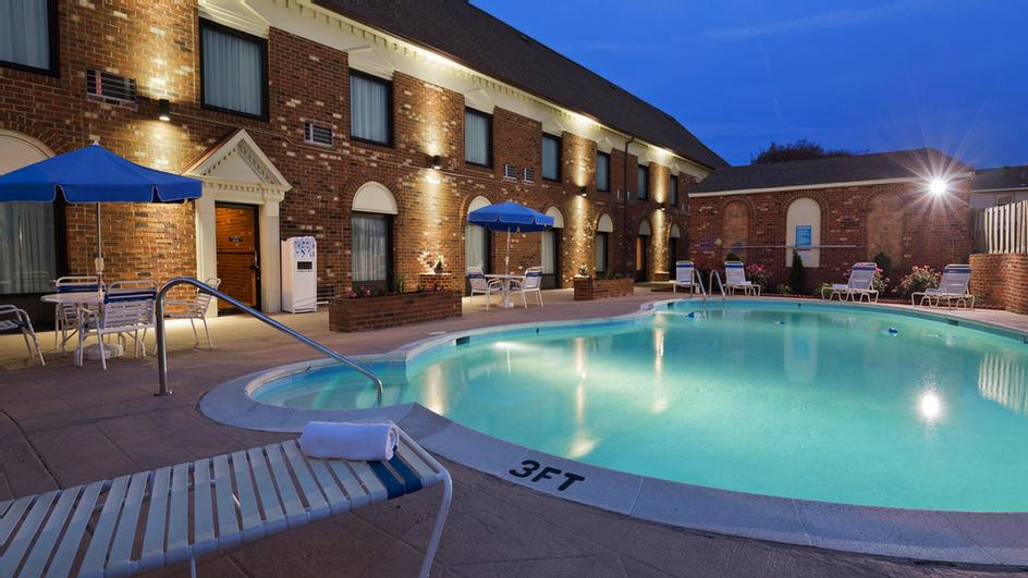 Best Western Governor's Inn - 