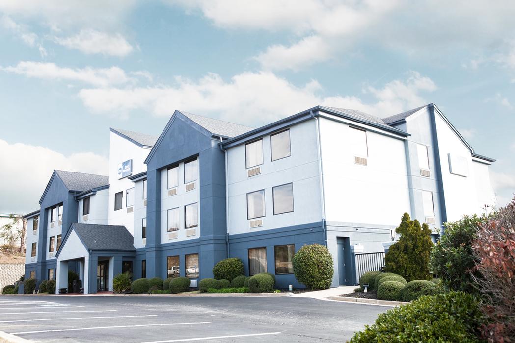 Best Western Commerce Inn - 