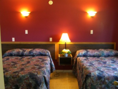 Comox Valley Inn & Suites - 
