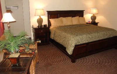 Super 8 Orleans - Suite Bedroom