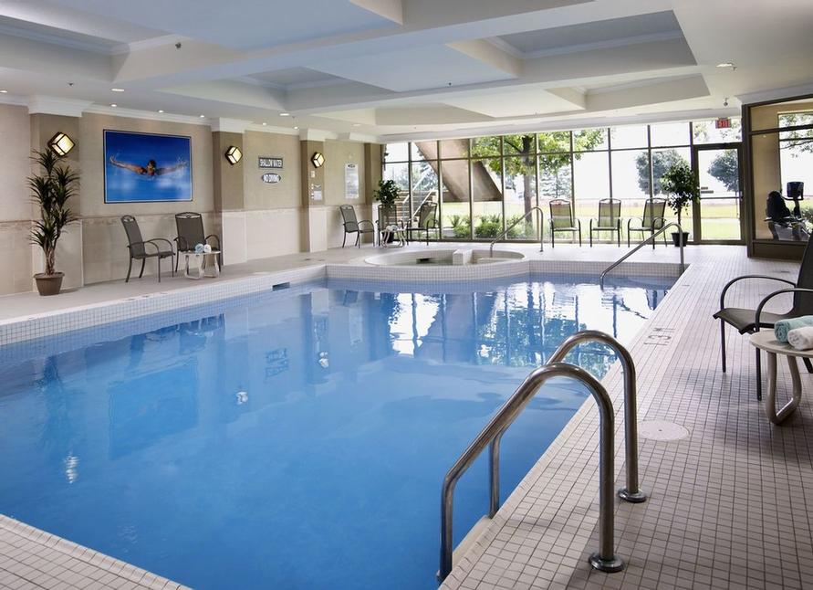 Travelodge Hotel Burlington on the Lake - Standard 2 Queen