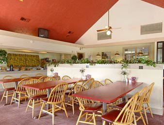 Days Inn Emporia - 