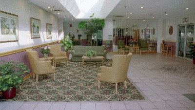 Comfort Inn The Pointe - Hotel Lobby