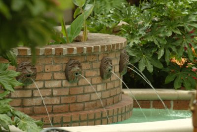 Hilton Garden Inn Hotels in New Orleans - Garden Area Available For Weddings/events