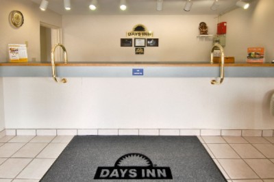 Days Inn - Lobby