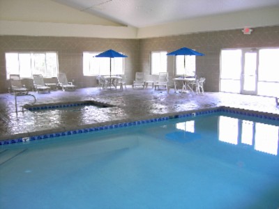 Days Inn - New Indoor Pool!