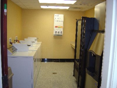 Comfort Suites Cincinnati Airport - Guest Laundry