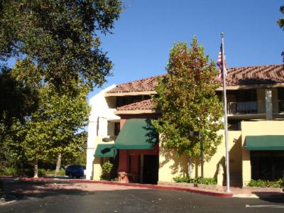 La Quinta Inn & Suites Thousand Oaks - 