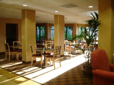 La Quinta Inn & Suites Thousand Oaks - 