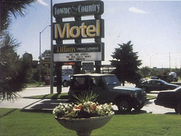 Towne & Country - Motel Sign