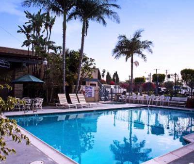 Brookhurst Plaza Inn - 