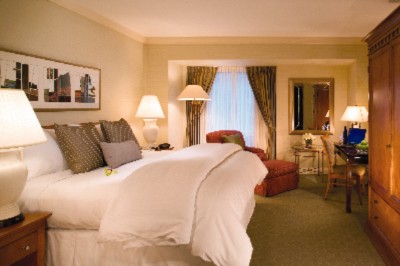 Omni Los Angeles Hotel at California Plaza - Luxurious Guestrooms