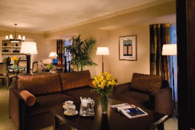 Omni Los Angeles Hotel at California Plaza - Executive Suite