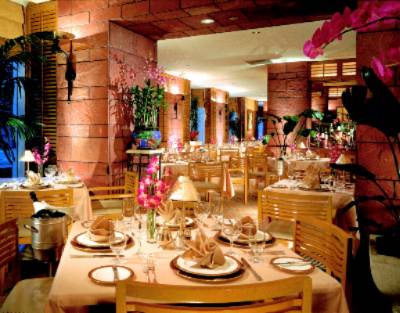 Omni Los Angeles Hotel at California Plaza - Grand Cafe
