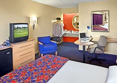 Red Roof Inn - 