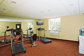 Best Western Dartmouth Inn - Fitness Room