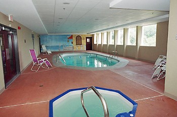 Best Western Dartmouth Inn - Indoor Heated Pool