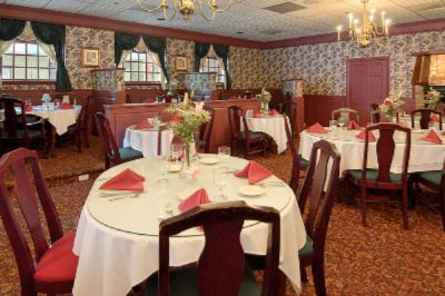 Ramada New Hartford - Nicky & Johnny's Restaurant