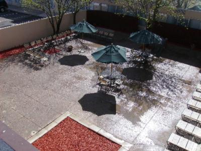 Pueblo Clarion & Conference Center - Poolside Courtyard