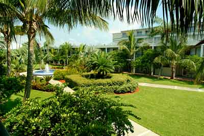 5 1/2 Acres Of Tropical Gardens