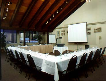 Lakeland Village Beach & Mountain Resort - Sugarpine Meeting Room