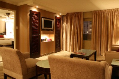 L'hotel De La Montagne - Suite With Living Room And Separate Bedroom