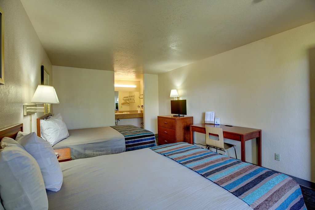 Good Nite Inn Sylmar - 