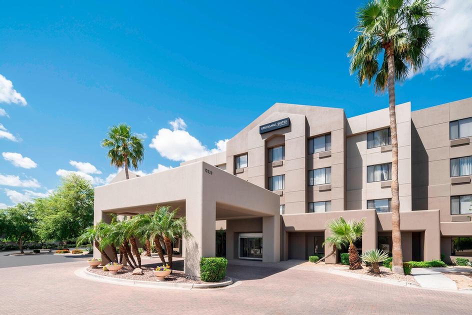 North Scottsdale Springhill Suites by Marriott - Come In And Enjoy Our Fresh New Look.