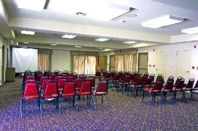 Empire Inn & Suites - Meeting Room Space Accomodates 75 People