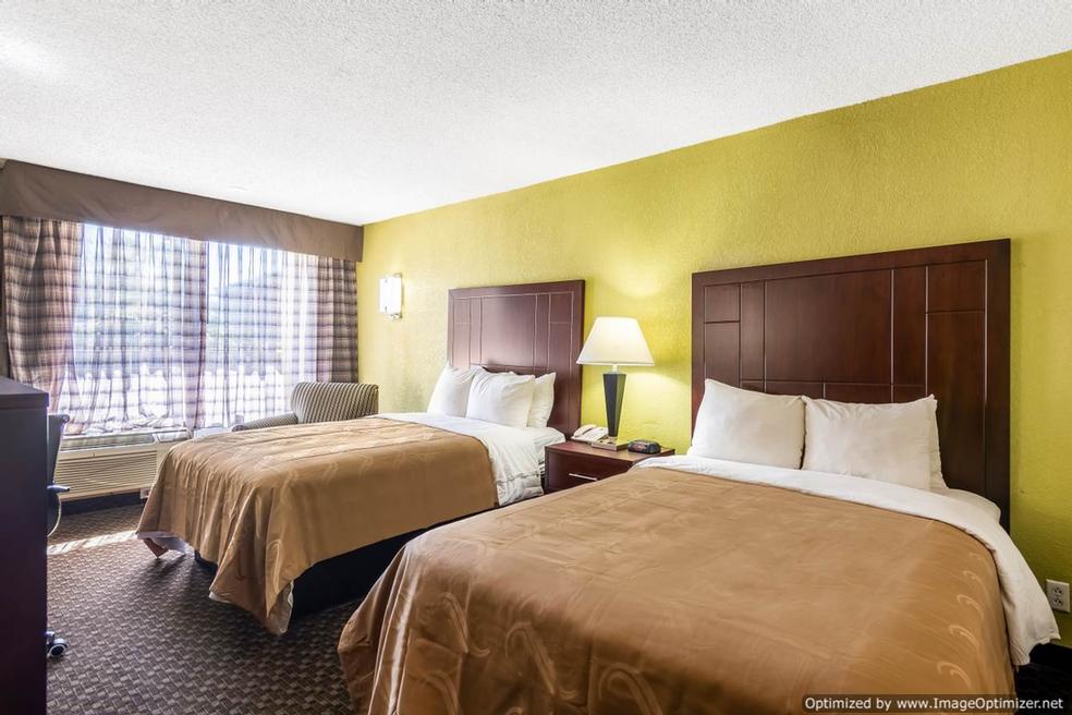 Holiday Inn Central - Magnolia Restaurant