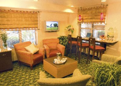 Relax Any Time Of Day Or Night In Our Comfortable Lobby. There's Always Coffee Brewing And A Complimentary Usa Today Waiting To Be Read. You Can Also Stay Connected With Our High Speed Internet Access Or Just Sit Back And Watch Tv.
