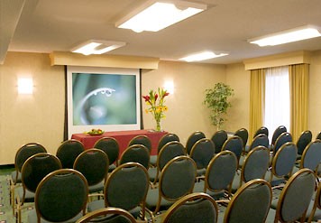 Scottsdale Courtyard by Marriott at Mayo Clinic - Whether A Wedding Seminar Or Meeting We Can Help Make Your Event A Success. We Offer Everything You Need Including High-speed Internet Access Copy Service Av Equipment Overnight Delivery And Much More.