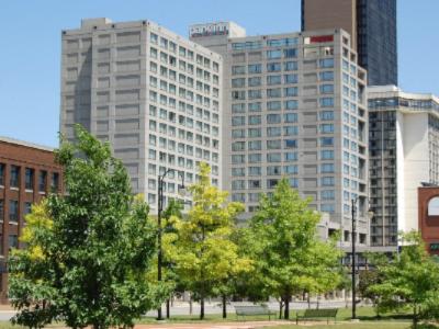 Park Inn Toledo - Convenient Downtown Location With 400 Comfortable Rooms & Suites.
