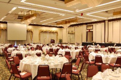 Park Inn Toledo - The Park Inn Toledo Is A Consistent Choice For Social Events Meetings And Conventions Both Large And Small.