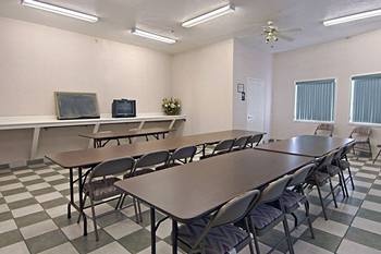 Travelodge - Meeting Room
