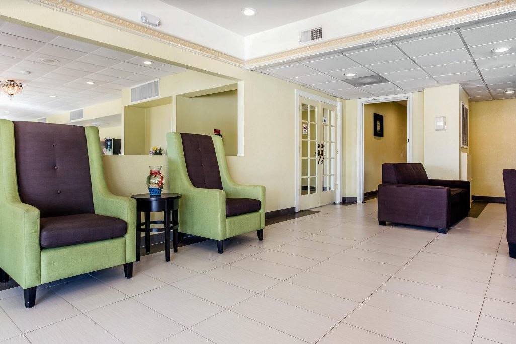 Quality Inn & Suites Walterboro - 