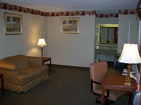 Quality Inn & Suites Walterboro - 