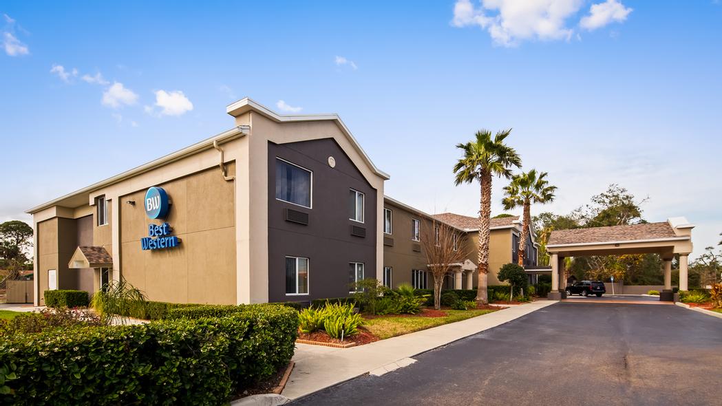 Best Western Edgewater Inn - 