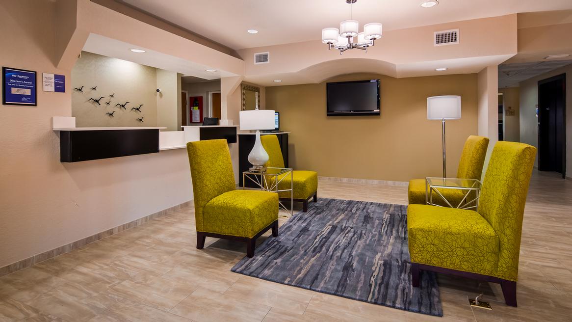 Best Western Edgewater Inn - 