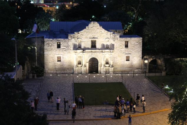 Red Roof Inn San Antonio Downtown Riverwalk - We Are Only 2 Blocks From The Alamo!