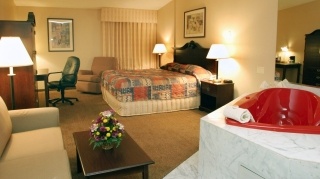 Luxurious Whirlpool Suite