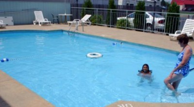 Best Western - Seasonal Outdoor Pool