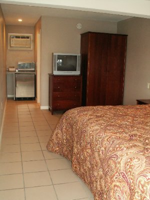 Starlight Motel & Apartments - 1 King Motel Room