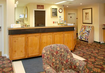 Our Friendly Knowledgeable Staff Looks Forward To Making Your Stay A Memorable Part Of Your Trip. Whether Providing You With An Extra Blanket Helping You Plan Or Cater An Event Or Suggesting The Perfect Restaurant Or Attraction We Are Always Here