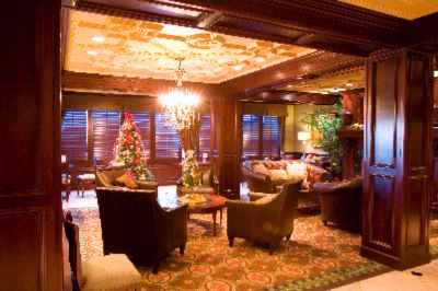 Holiday Inn Express & Suites - 