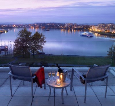 Inn at Laurel Point - Studio Suite Balcony