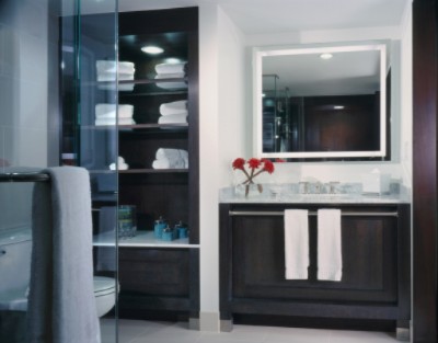 Conrad San Juan Condado Plaza - Main Tower Bathroom Picture 1