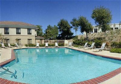 Holiday Inn Express Hotel & Suites Valencia - Take A Dip In The Outdoor Pool At Our Valencia Ca Hotel.