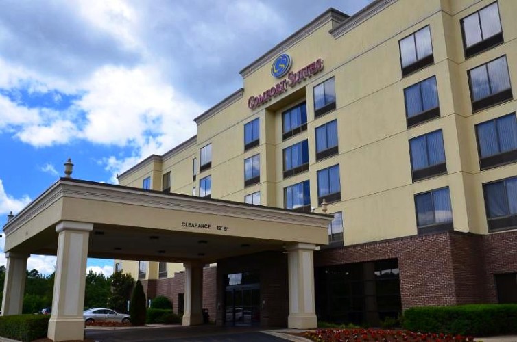 Image of Comfort Suites Northlake